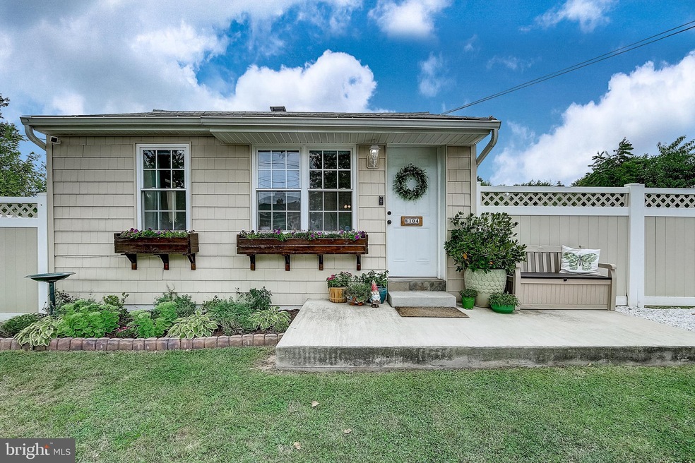 8104 Highpoint Rd, Clearwater Beach, MD 21226 - photo 1