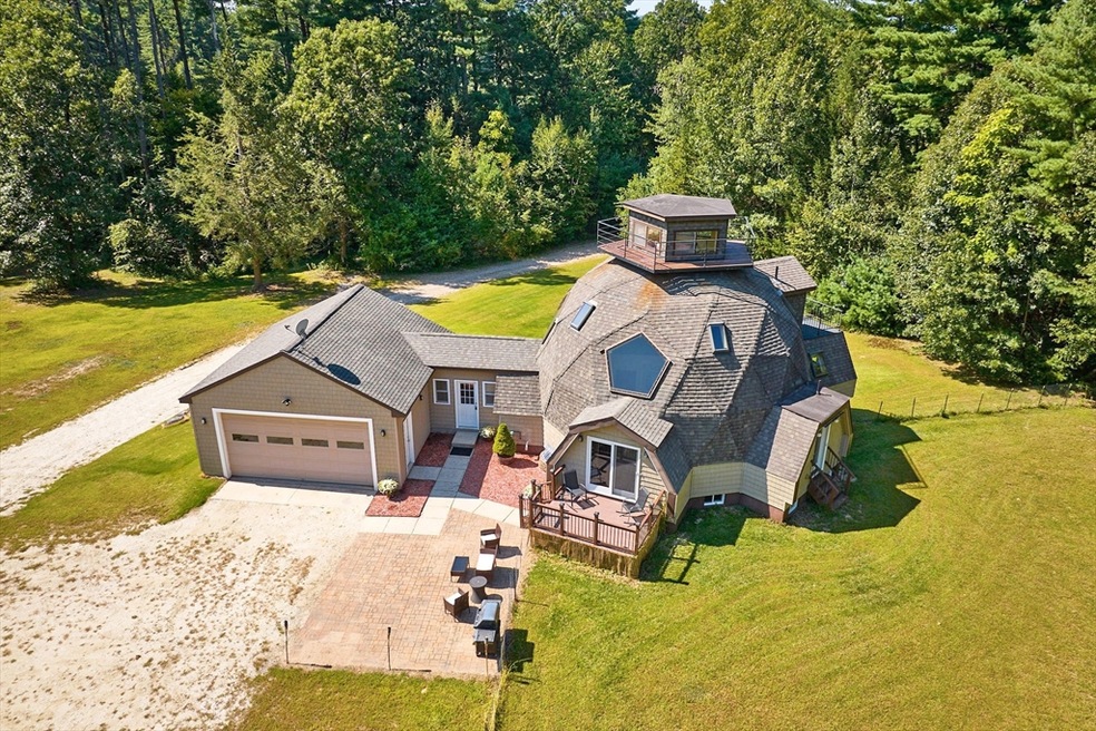 99 Hendrick St, Easthampton, MA 01027 - photo 1