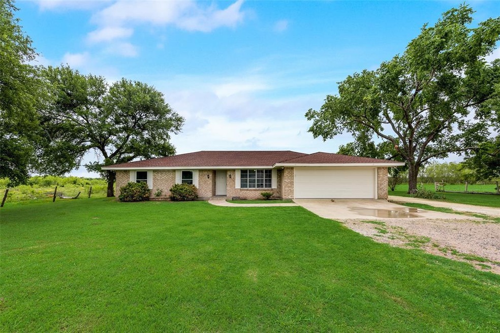 3585 NW County Road 2004, Corsicana, TX 75110 - photo 1