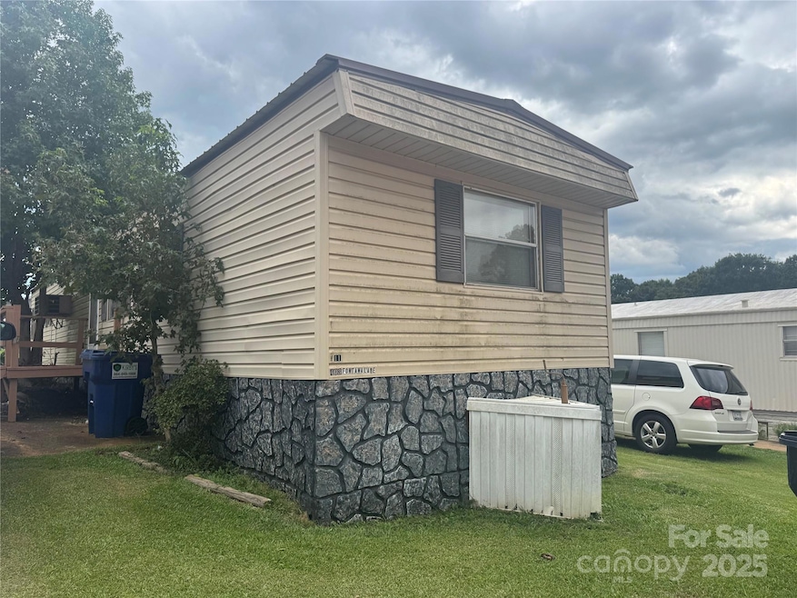 403 Fontana Ln, Spartanburg, SC 29303 - photo 1