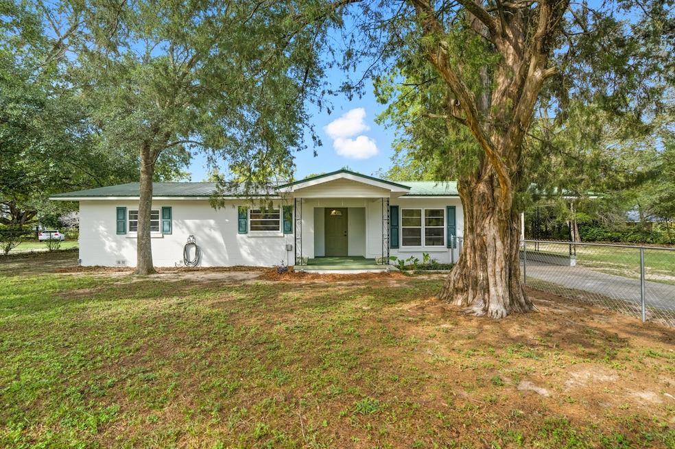 2128 3rd Ave, Crestview, FL 32539 - photo 1