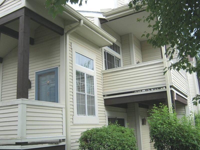 241 Broadmoor Ct, Union, NJ 07083 - photo 1