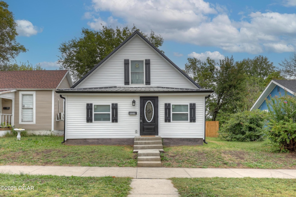 2115 Bird Ave, Joplin, MO 64804 - photo 1