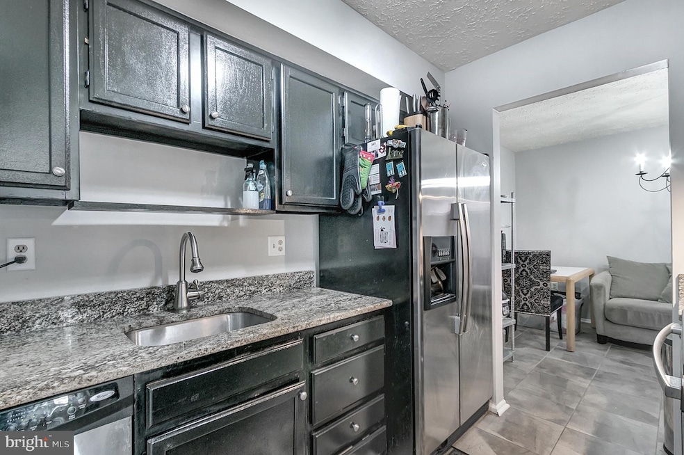 11416 Honeysuckle Ct unit 8-4, Upper Marlboro, MD 20774 - photo 1