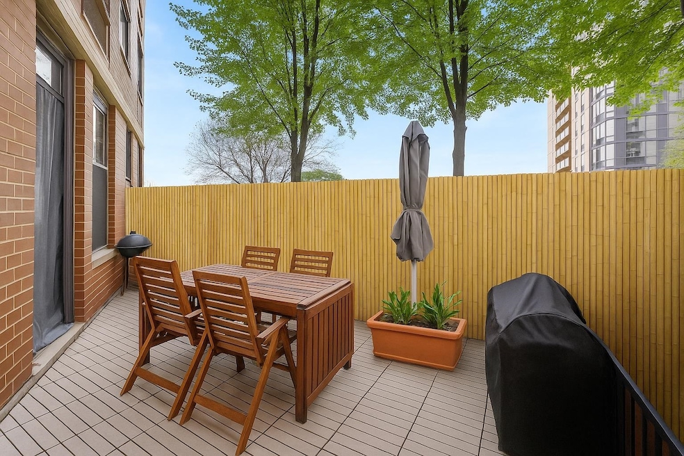 102 Christopher Columbus Dr unit 709, Jersey City, NJ 07302 - photo 1