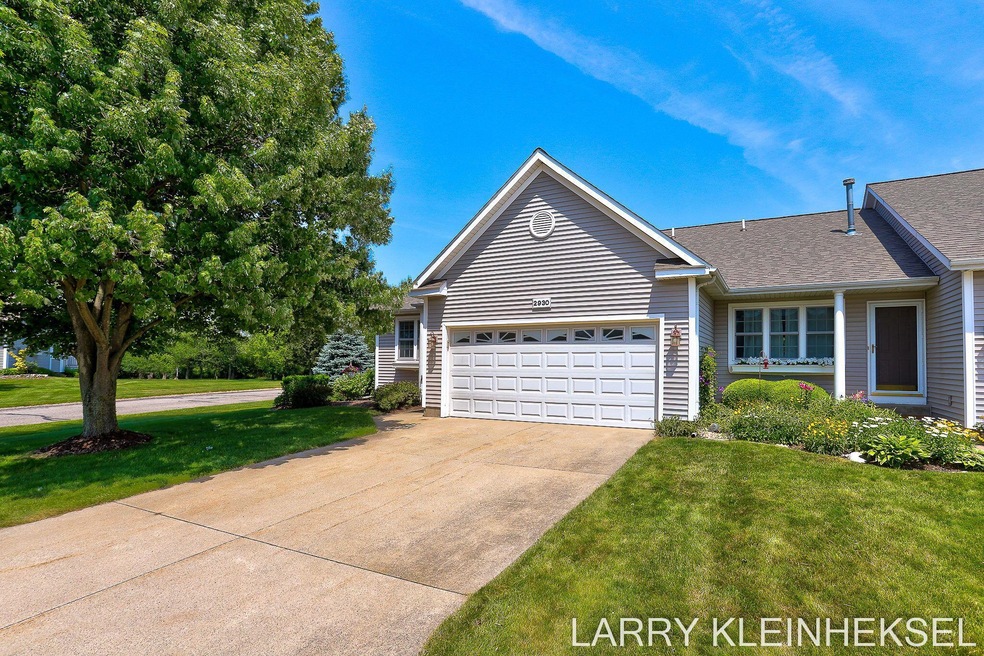 1-web-or-mls-2930 Redbird Ct, Holland-1