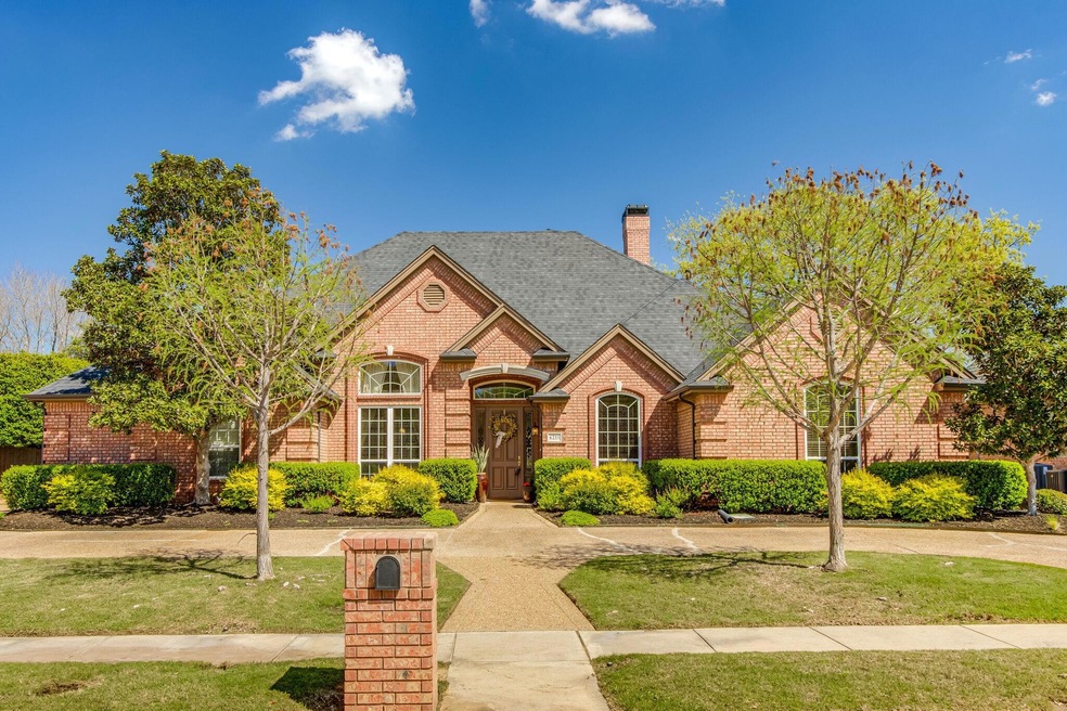 6211 Kenshire Drive, Colleyville - Highland Meadows Subdivision