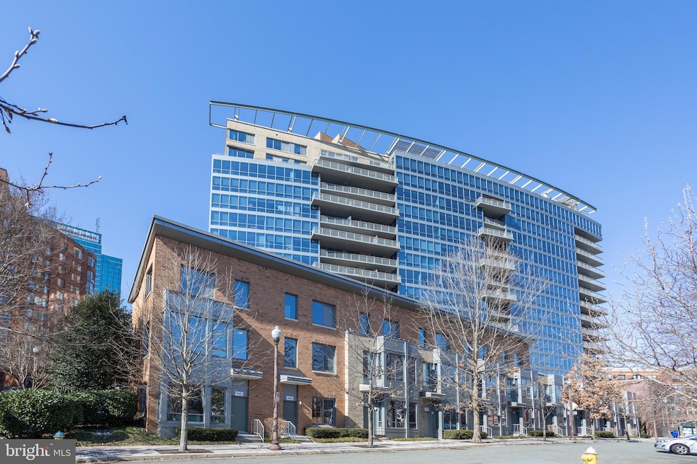 1500 N Scott St unit TH1, Arlington, VA 22209 - photo 1