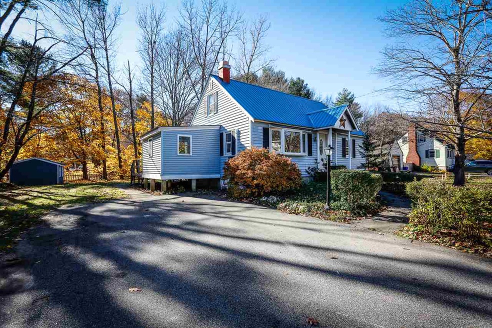 5 Dixon Ave, Newfields, NH 03856 - photo 1