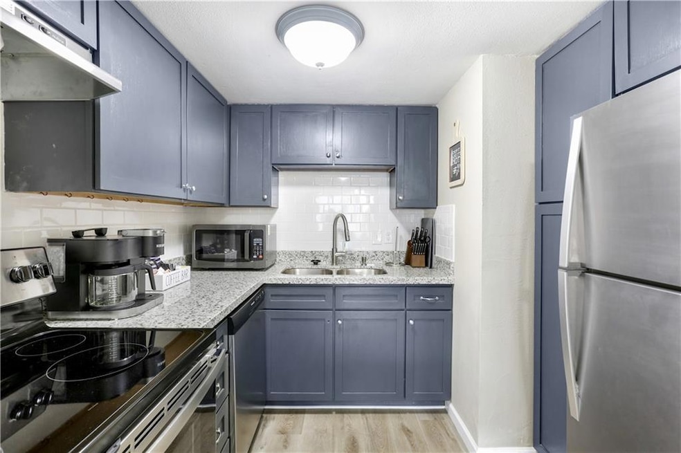 1490 Harbor Dr unit 212, Slidell, LA 70458 - photo 1