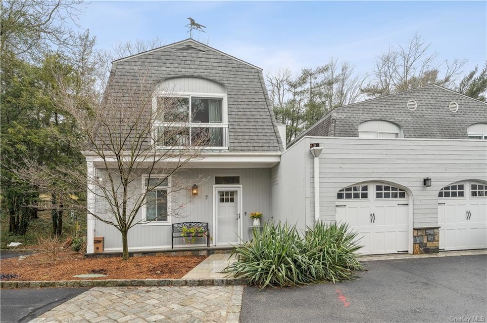 7 Chestnut Ct, Dobbs Ferry, NY 10522 - photo 1