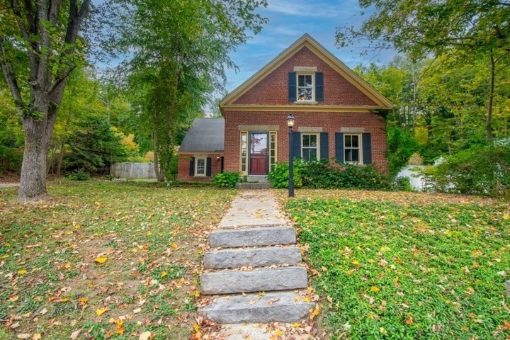 19 Chapel St, Ashburnham, MA 01430 - photo 1