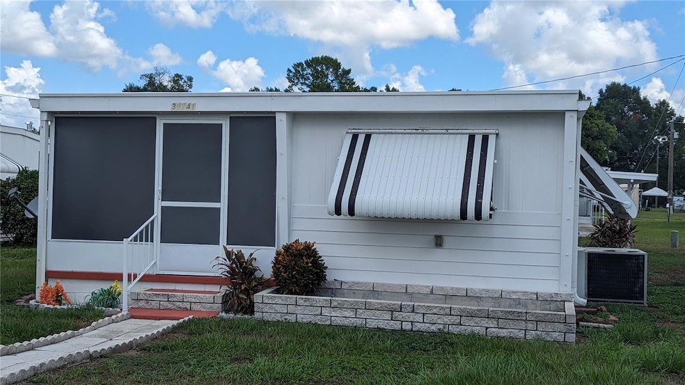 38741 New Jersey Ave, Zephyrhills, FL 33542 - photo 1