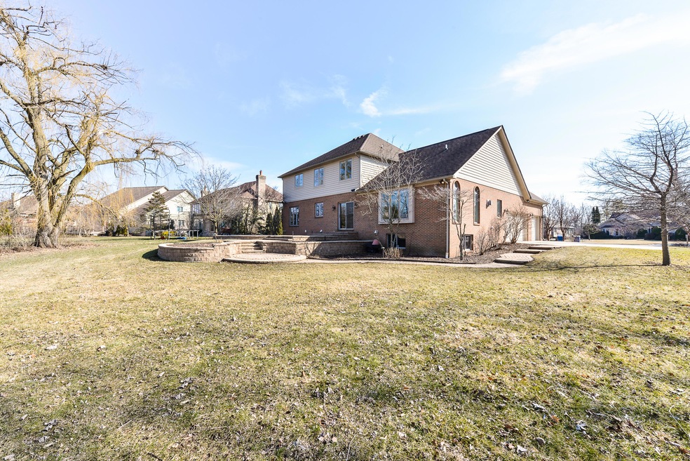 1752 Stonebridge Dr S unit 46, Ann Arbor, MI 48108 - photo 1