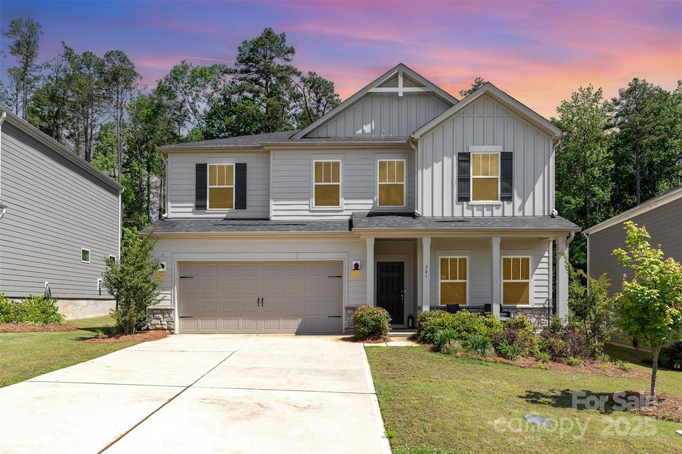 Under Contract $525,900