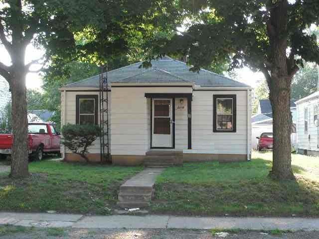 2210 S Hackley St, Muncie, IN 47302 - photo 1