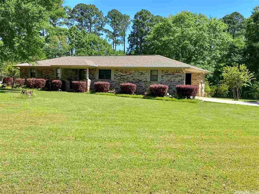 70 Pinecrest Cir, Sheridan, AR 72150 - photo 1
