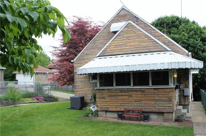 Welcome to this charming home waiting for you to m