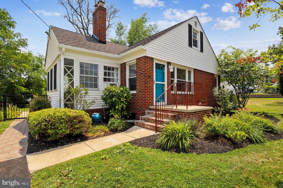 1617 Summit Ave, Halethorpe, MD 21227 - photo 1