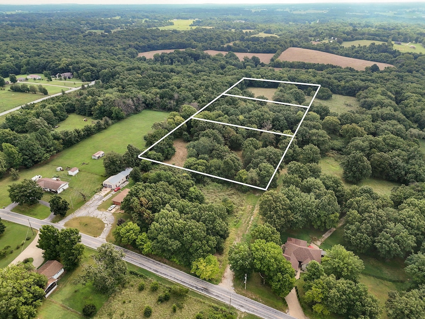 711 E Mag Motor Ln, Springfield, MO 65803 - photo 1