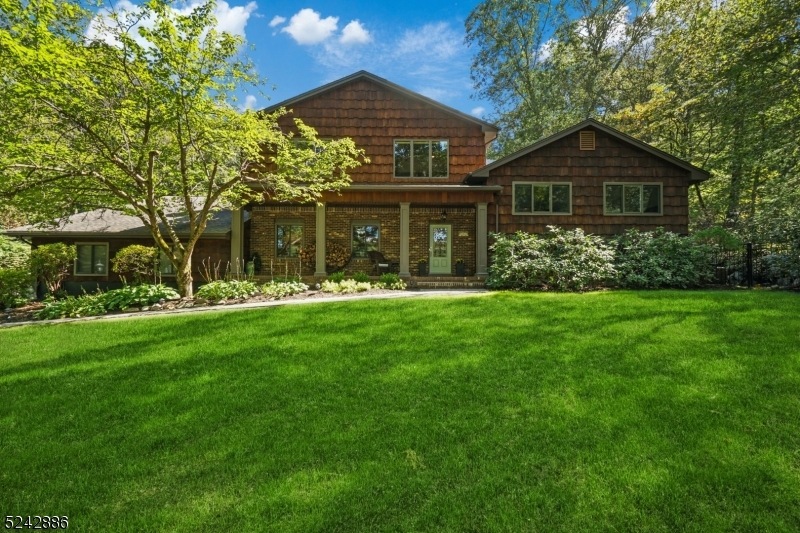 44 Cheshire Ln, Ringwood, NJ 07456 - photo 1