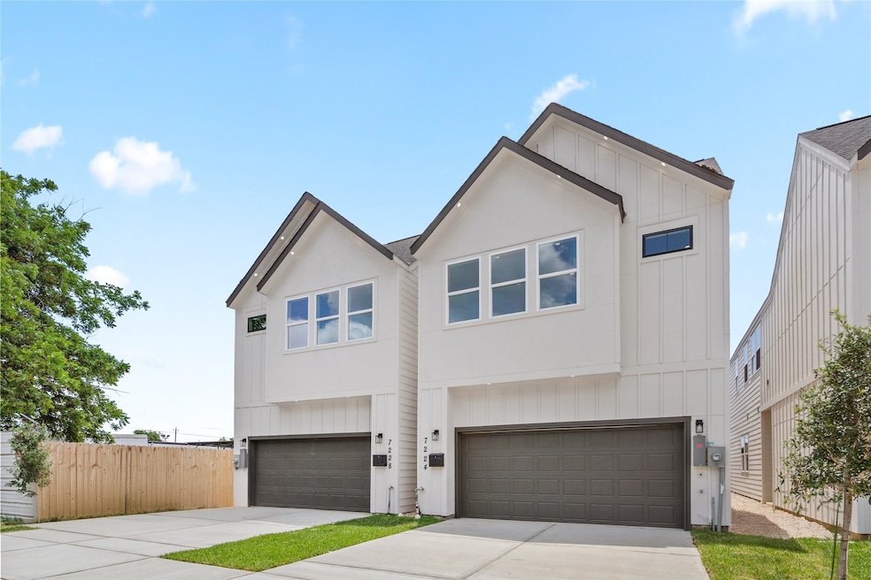 7224 Avenue B, Houston, TX 77011 - photo 1
