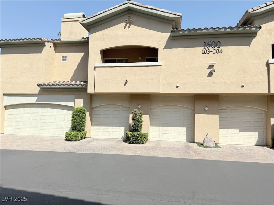 1600 Cardinal Bluff Dr unit 201, Las Vegas, NV 89128 - photo 1