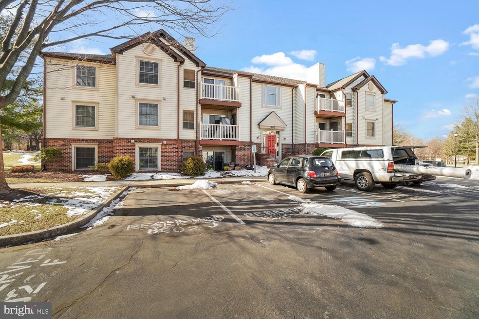 802 Stratford Way unit J, Frederick, MD 21701 - photo 1