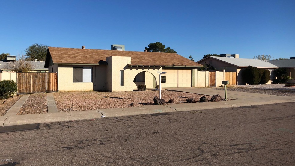 4122 W Laurel Ln, Phoenix, AZ 85029 - photo 1