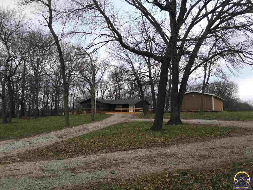 16966 158th Rd, Hoyt, KS 66440 - photo 1