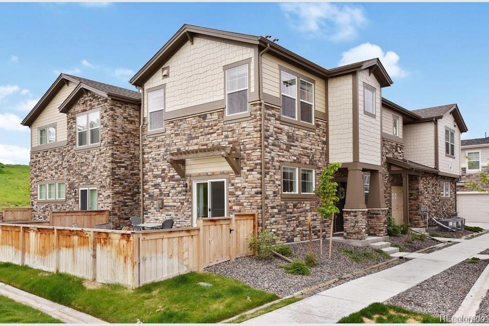 24956 E Calhoun Place unit A, Aurora, CO 80016 - photo 1