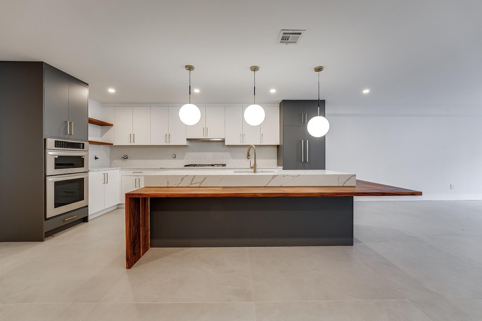 46 Manhattan Ave unit 1, Jersey City, NJ 07307 - photo 1