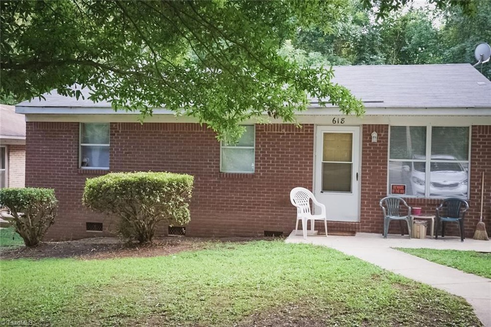618 E Kearns Ave, High Point, NC 27260 - photo 1