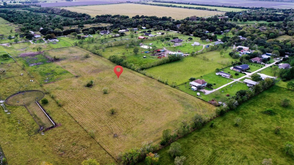 001 County Road 168, Alvin, TX 77511 - photo 1