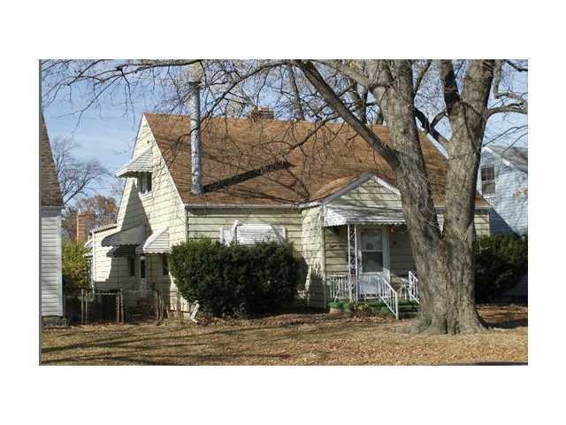 811 Chestershire Rd, Columbus, OH 43204 - photo 1