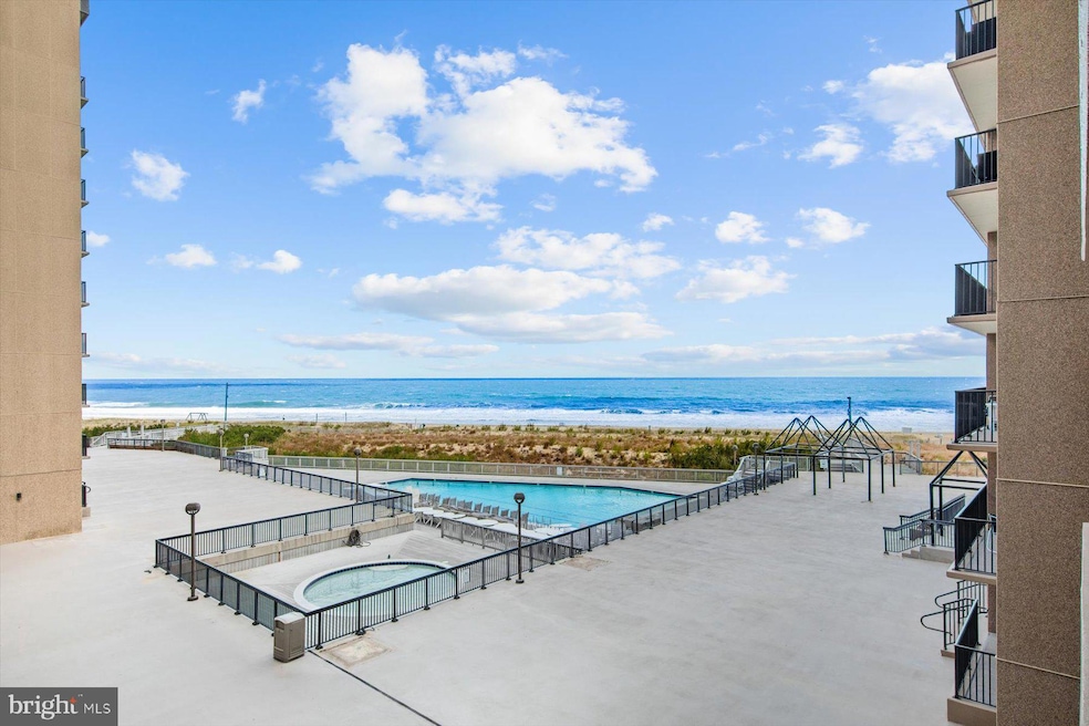 For Sale $1,089,000 • Co-Listing Agent