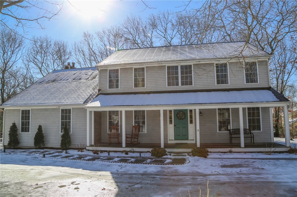 61 Sir Michael Cir, West Kingston, RI 02892 - photo 1