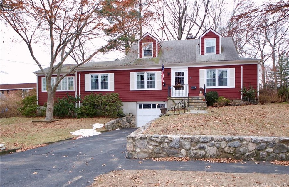 18 Oakdale Rd, Stamford, CT 06906 - photo 1