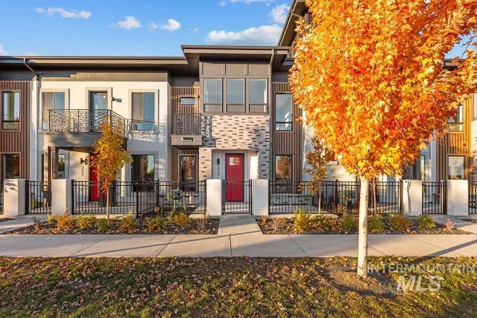 For Sale $570,000 • Co-Listing Agent