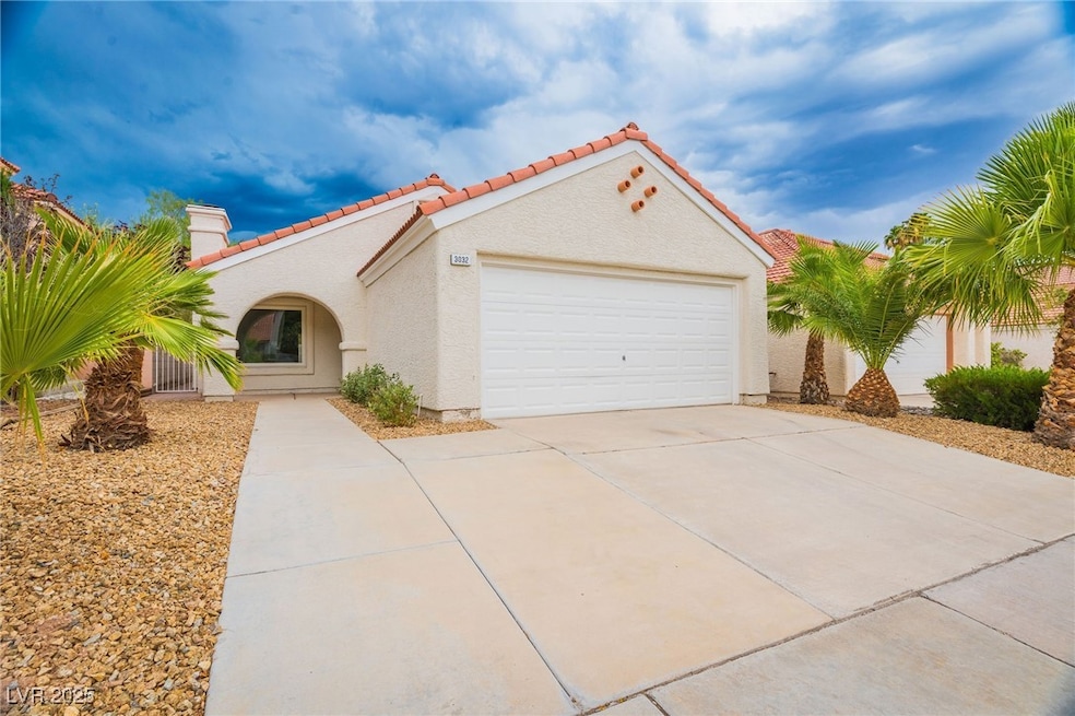 Mediterranean / spanish-style home featuring stucc