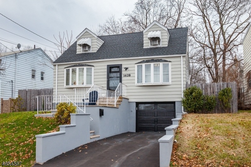 1628 Kenneth Ave, Union, NJ 07083 - photo 1