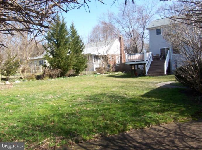 331 Grove Ave, Falls Church, VA 22046 - photo 1