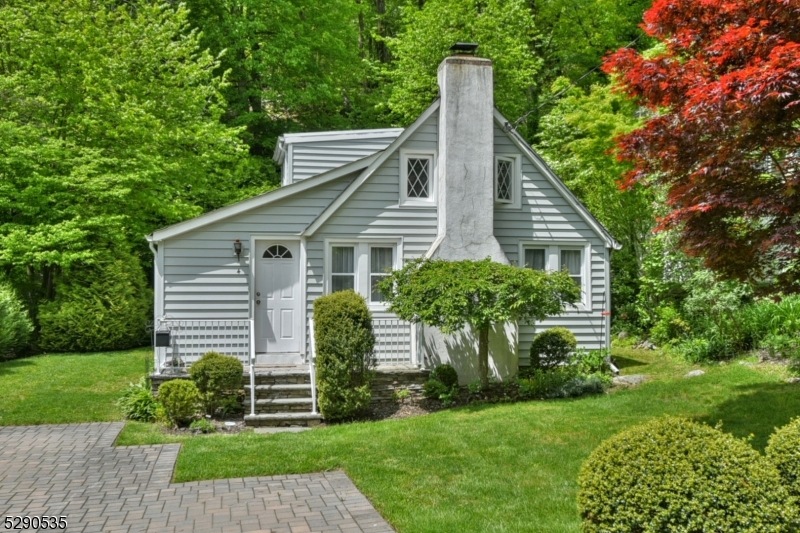 4 Lagoon Trl, Kinnelon, NJ 07405 - photo 1