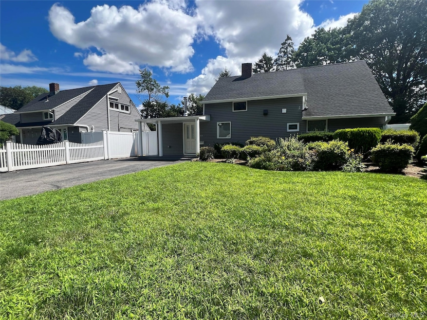 292 Acre Ln, Hicksville, NY 11801 - photo 1