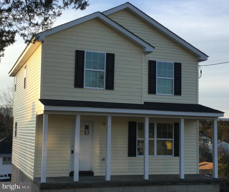 481 Lee St, Strasburg, VA 22657 - photo 1