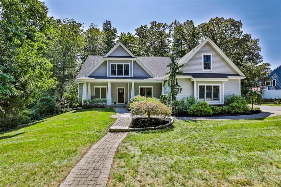 22 Columbia Ave, Nashua, NH 03064 - photo 1