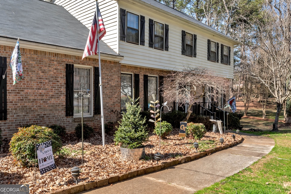 5784 Vantage Ct, Stone Mountain, GA 30087 - photo 1