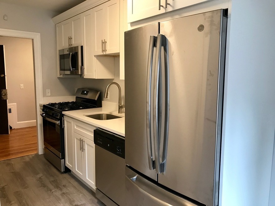 14 Mount Ida St unit 3, Newton, MA 02458 - photo 1