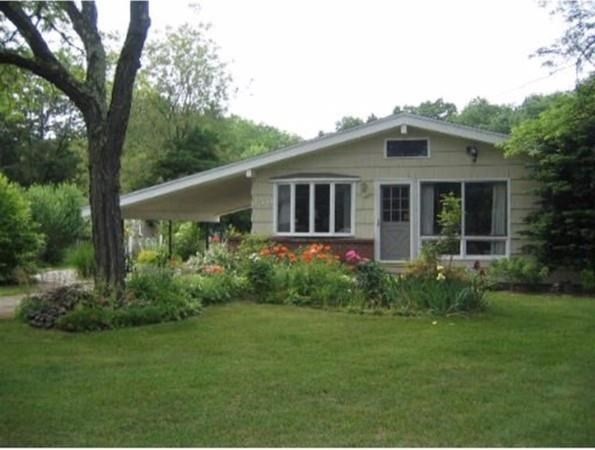 259 West St, Ludlow, MA 01056 - photo 1