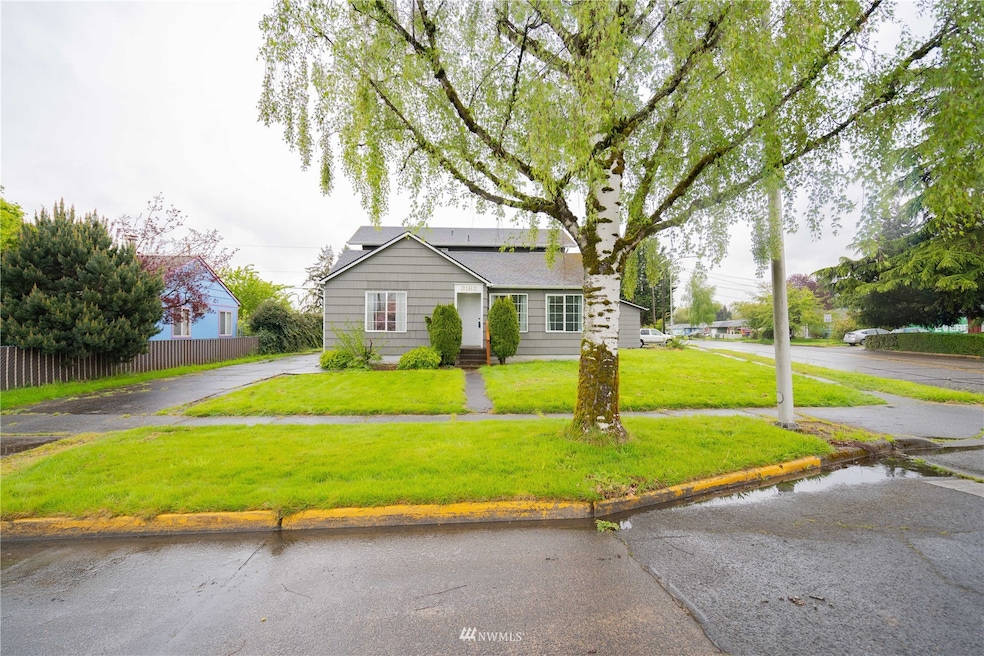 3163 Hemlock St, Longview, WA 98632 - photo 1